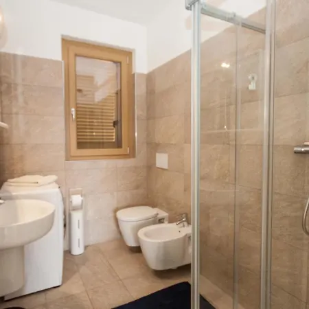 Vista Monte Grigna - Mezzegra, Tremezzina By Lovecomo Casa vacanze *