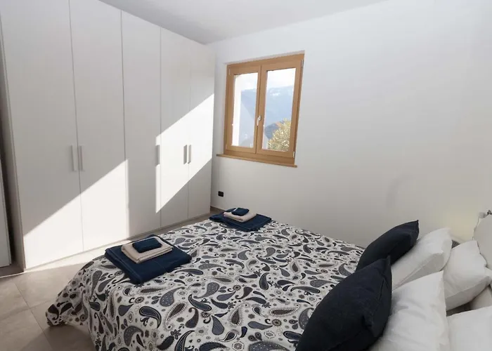 Vista Monte Grigna - Mezzegra, Tremezzina By Lovecomo *